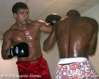 Vitor Belfort training with Fernando Terere