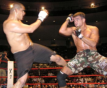 Fernando Gonzalez kicking Sidney Silva